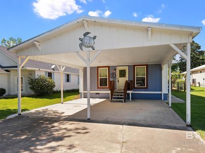 472 W Canal Dr
