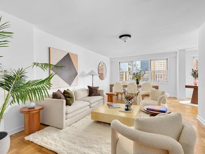 155 E 34th St APT 19C