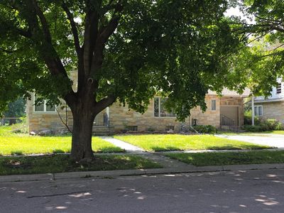 409 N Prairie St