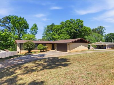 2989 Beechwood Dr