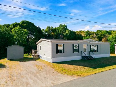 2 Segar Brook Avenue