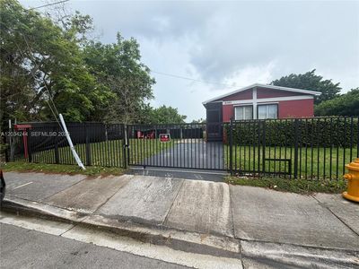Property at 16980 SW 104th Ave, Miami, FL