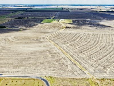 1310 & 0000 County Road 357