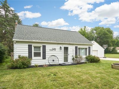 3261 Dewalt Dr
