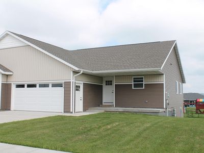 2212 Henry Johns BOULEVARD