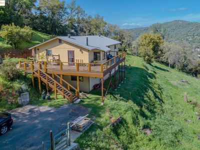 18428 Golden Oaks Dr