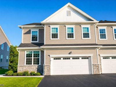 21 Astoria Pl