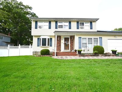 1150 Connetquot Avenue