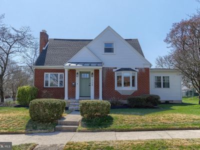 128 W Areba Ave