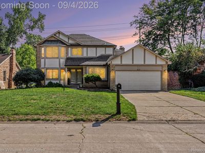627 Parkland Dr