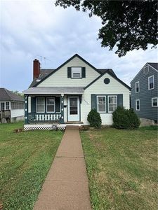 Property at 1213 Central Ave, Leavenworth, KS