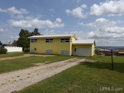 515 Bowling Ave