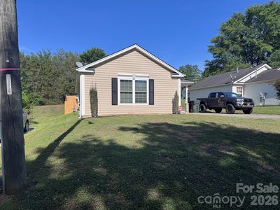 3091 Champion Ln SW