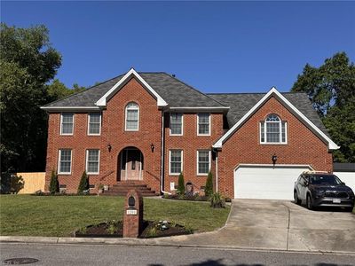 1208 Chateau Cir