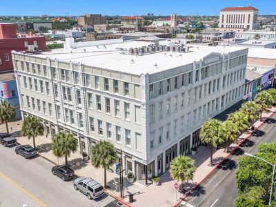 2207 Post Office St APT 309