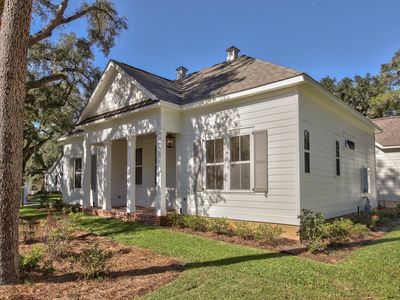 305 Dahlonega Dr
