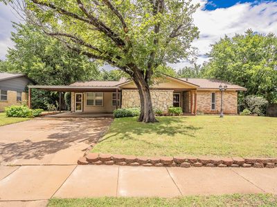 804 N Ector Dr
