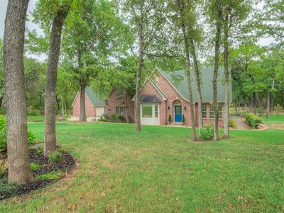 9216 Oakmont Dr