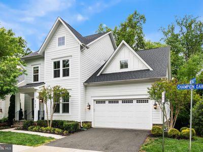 6198 Champion Oak Ct