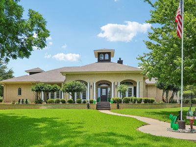 118 Waterfront Dr