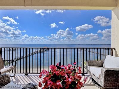 2351 Lakeview Dr UNIT 301