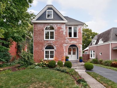 233 Rand Ave