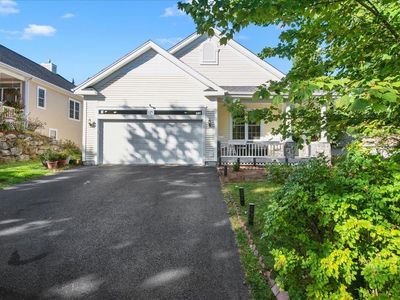 14 Fieldstone Drive