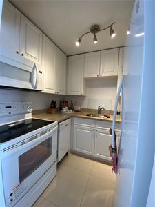 5050 NW 7th St APT 312