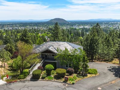 2409 Hillpine Ct