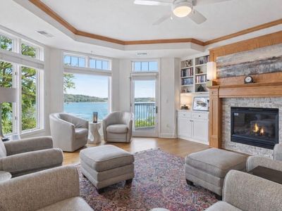 1776 Stieger Lake Ln APT 211