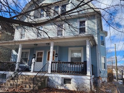 390-392 Chestnut Ave