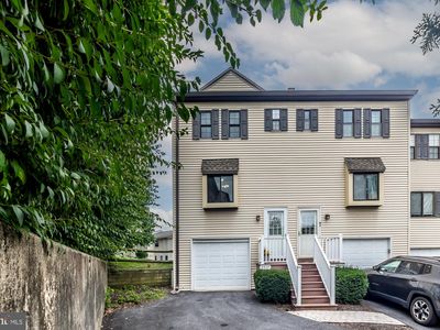 2517 Pond View Dr #2517