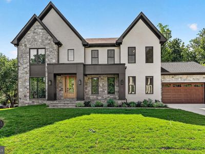 7107 Penguin Pl