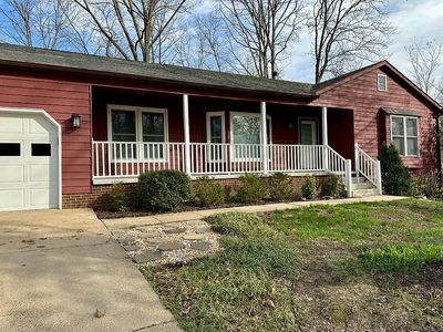 608 Pleasants Dr