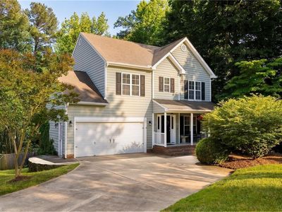 16 Country Walk Ln