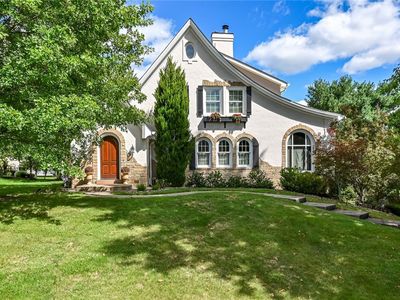 302 Ashbury Ct