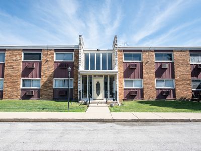 1313B S Rebecca Rd APT 210