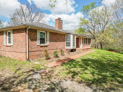 312 Sunnyside Ln