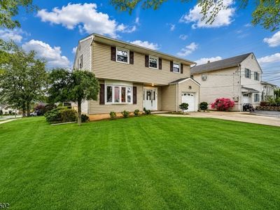 Property at 32 Crestwood Ave, Nutley, NJ