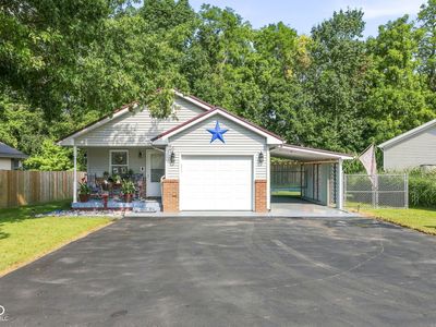 212 Olive Ct