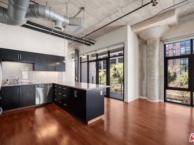 330 W 11th St APT 406