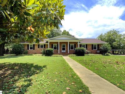 202 Ridgecrest Ct
