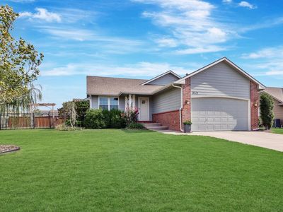 2417 N Woodridge Ct