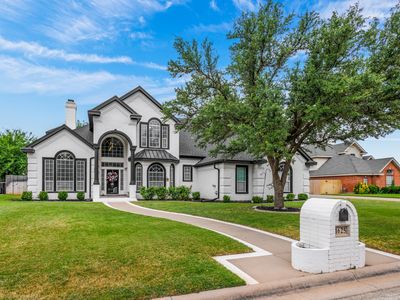 1625 Lakeshore Dr