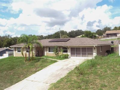 841 BRENTWOOD DRIVE