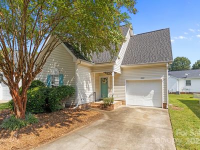 5940 Crape Myrtle Ln