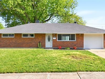 5869 Beecham Dr