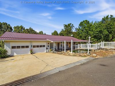 4745 Clendenin Creek Rd