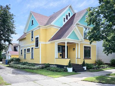 216 Kansas St