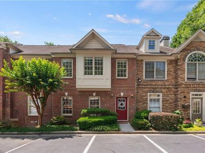 1213 Harris Commons Pl